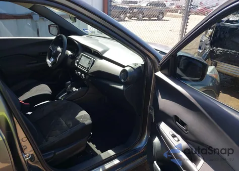 2018 Nissan Kicks S z USA, uszkodzony, nr VIN 3N1CP5CU4JL506071